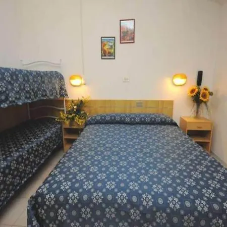 Hotel Marina 2*